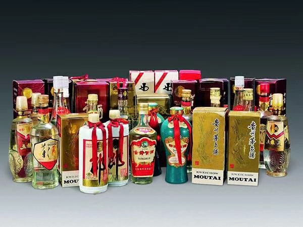 吐鲁番临沂莒南回收茅台公司价格哪里回收(附近上门回收茅台酒）